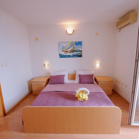Pension Maric Rooms Брист Экстерьер фото