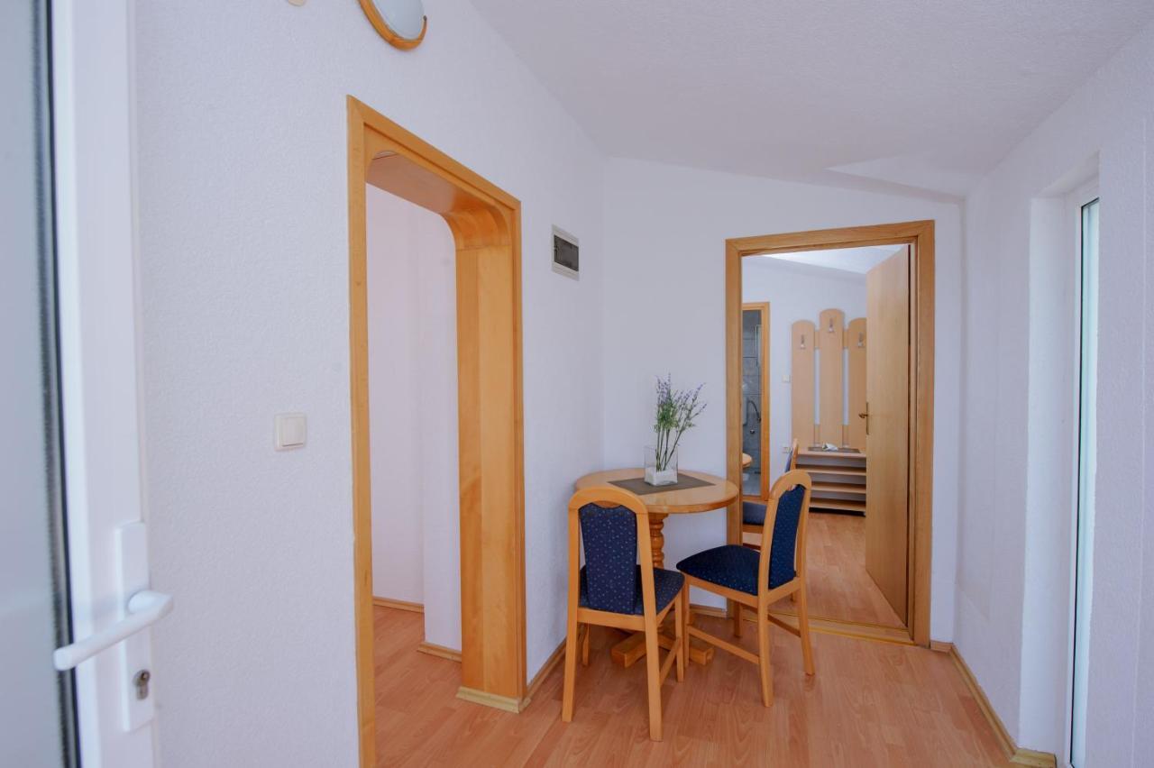 Pension Maric Rooms Брист Экстерьер фото