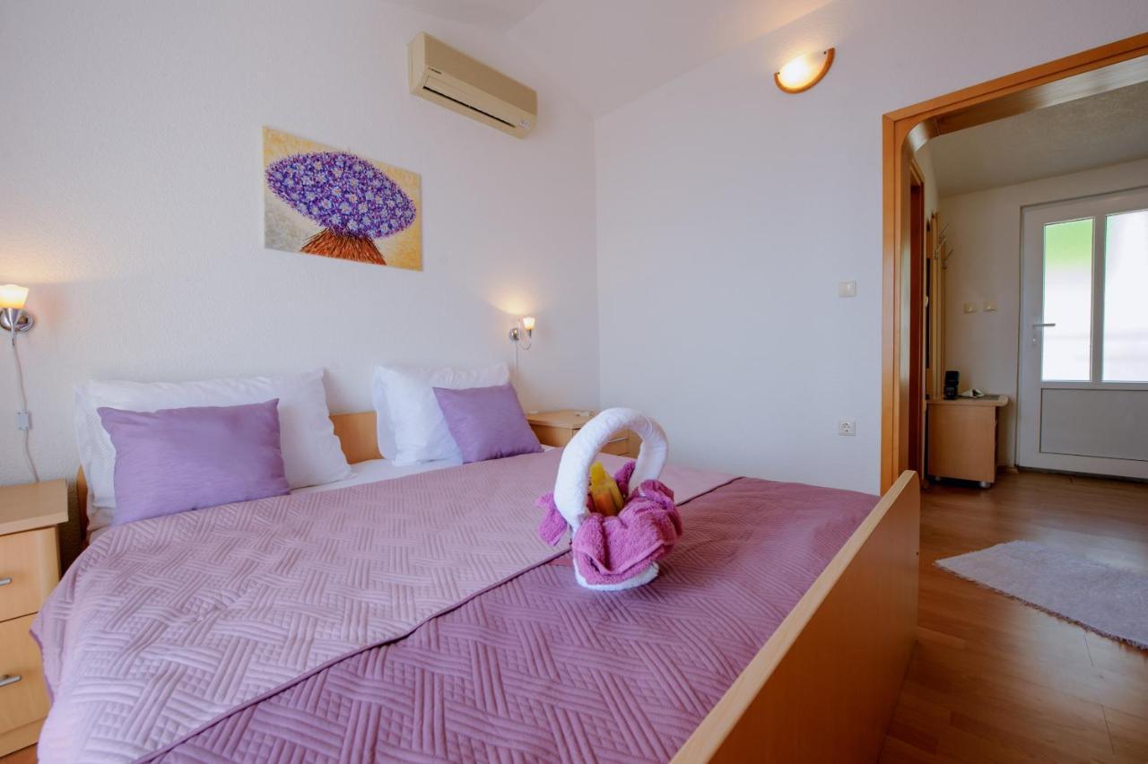 Pension Maric Rooms Брист Экстерьер фото